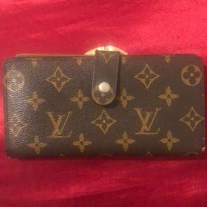 L/V wallet